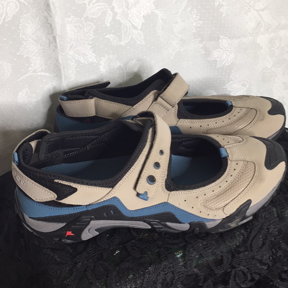 Ecco Woman’s shoes